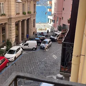 https://chiatamone-luxury-home.hotels-amalfi.com